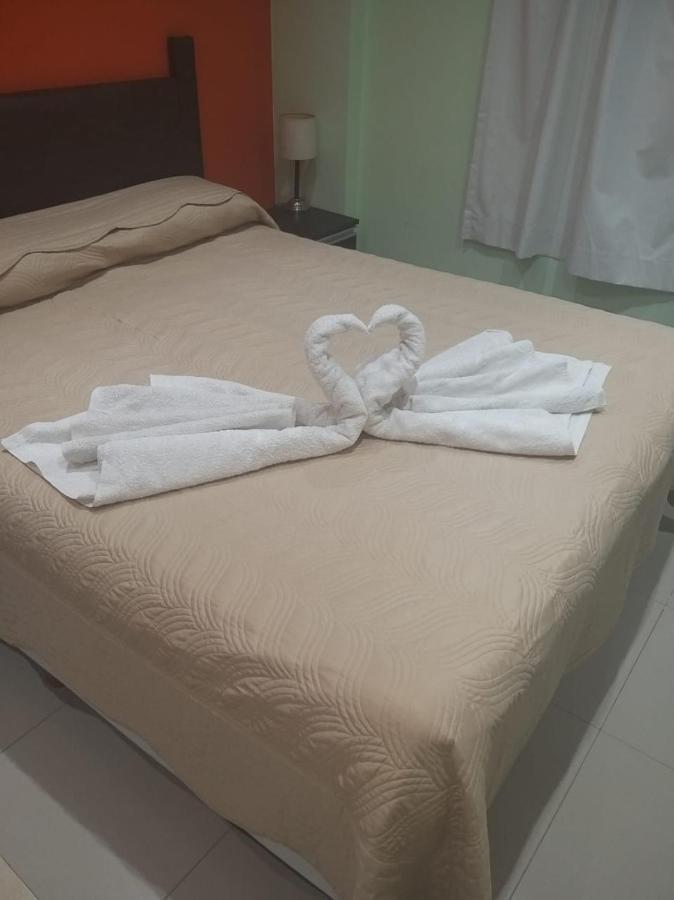 Hotel Caleta Olivia Buitenkant foto